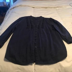 Gently worn 3/4 length sleeve top